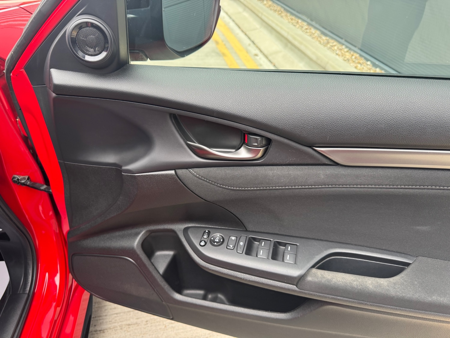 Used Honda Civic 2017 for sale - 76306083: Photo 34