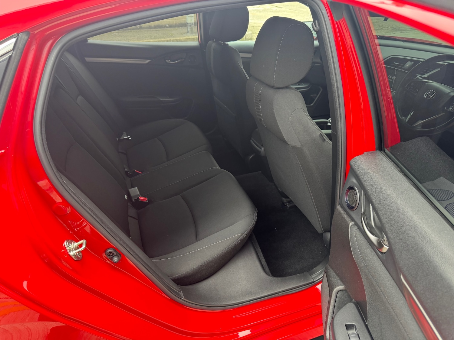 Used Honda Civic 2017 for sale - 76306083: Photo 36