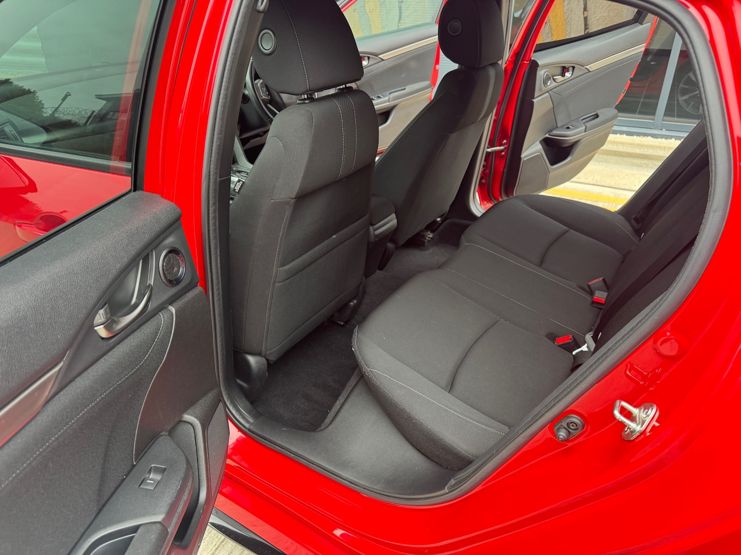 Used Honda Civic 2017 for sale - 76306083: Photo 45