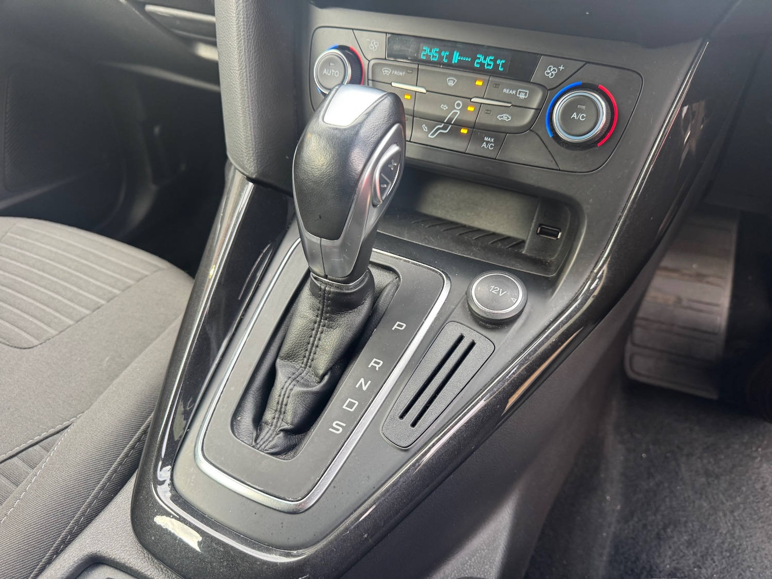 Used Ford Focus 2015 for sale - 77240460: Photo 21