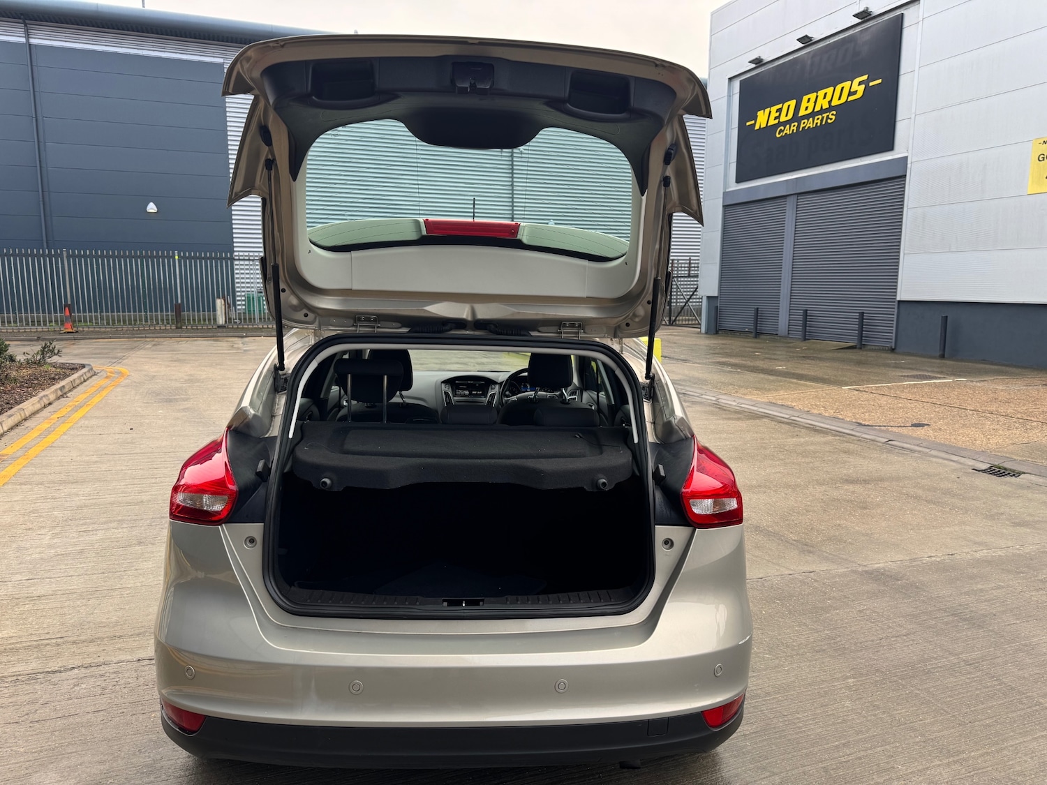 Used Ford Focus 2015 for sale - 77240460: Photo 34