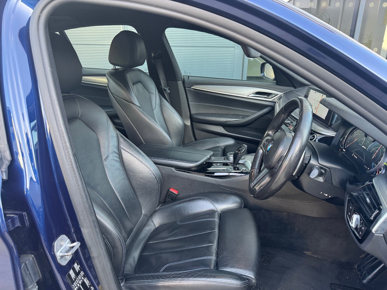 Used BMW 5 Series 2018 for sale - 76525795: Photo 38