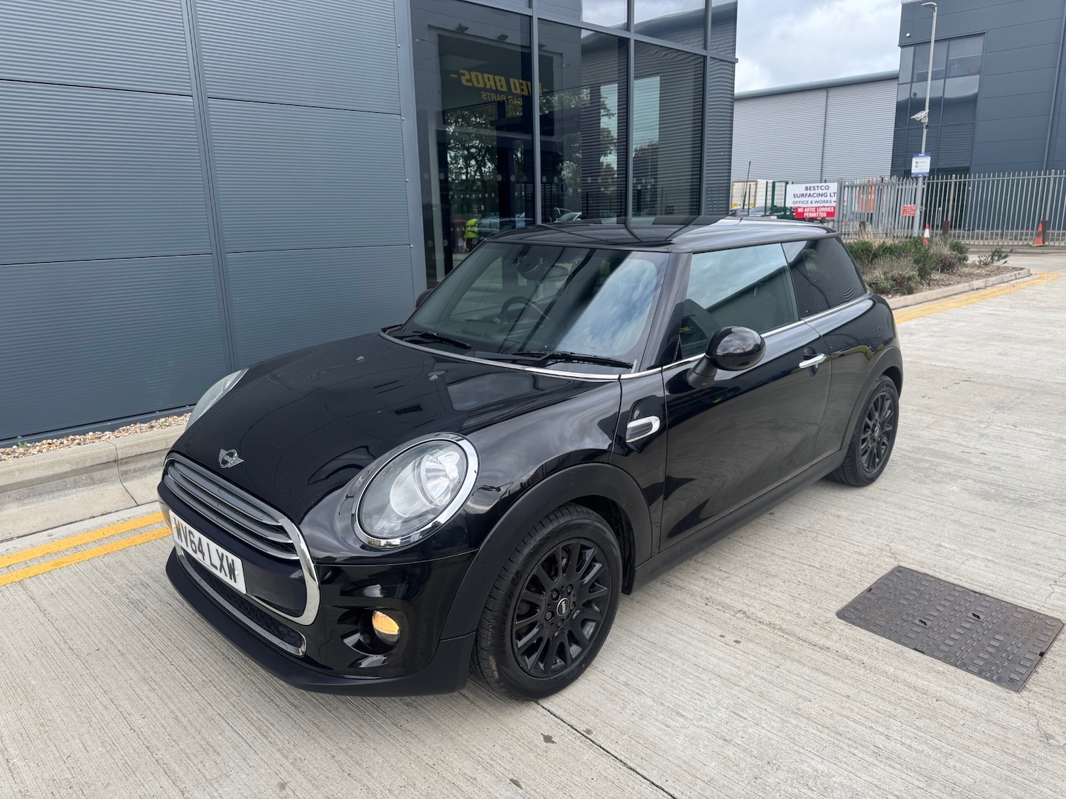 Used MINI Hatch 2014 for sale - 77167733: Photo 2
