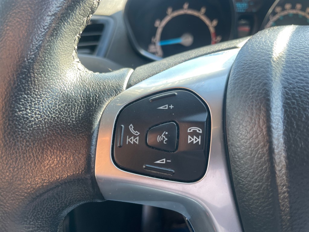 Used Ford Fiesta 2016 for sale - 76609790: Photo 16