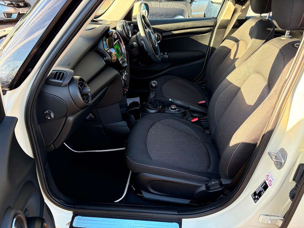 Used MINI Hatch 2018 for sale - 76652875: Photo 22