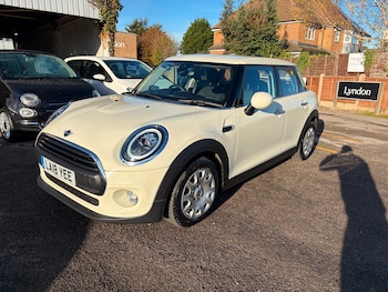 Used MINI Hatch 2018 for sale - 76652875: Photo