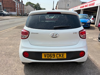 Used Hyundai i10 2019 for sale - 79232244: Photo
