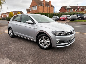 Used Volkswagen Polo 2019 for sale - 76609795: Photo