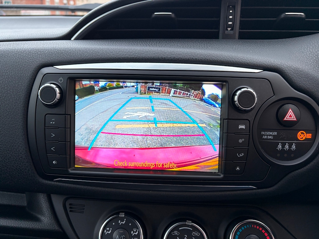 Used Toyota Yaris 2017 for sale - 76709736: Photo 20