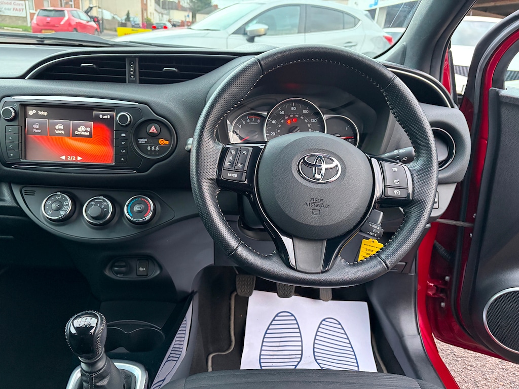 Used Toyota Yaris 2017 for sale - 76709736: Photo 24