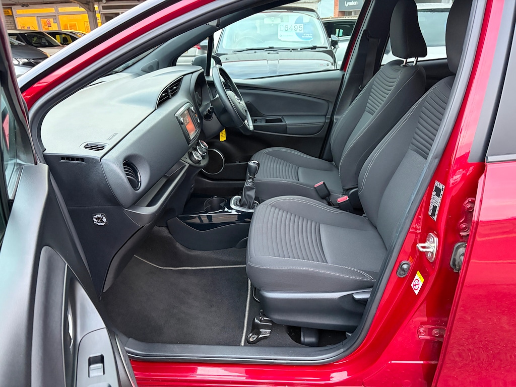 Used Toyota Yaris 2017 for sale - 76709736: Photo 25