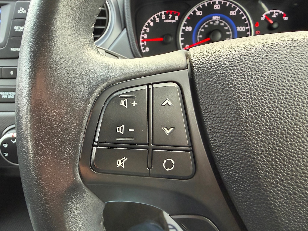 Used Hyundai i10 2018 for sale - 77151728: Photo 19