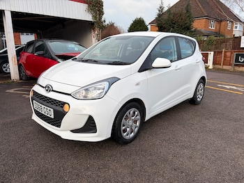 Used Hyundai i10 2018 for sale - 77151728: Photo
