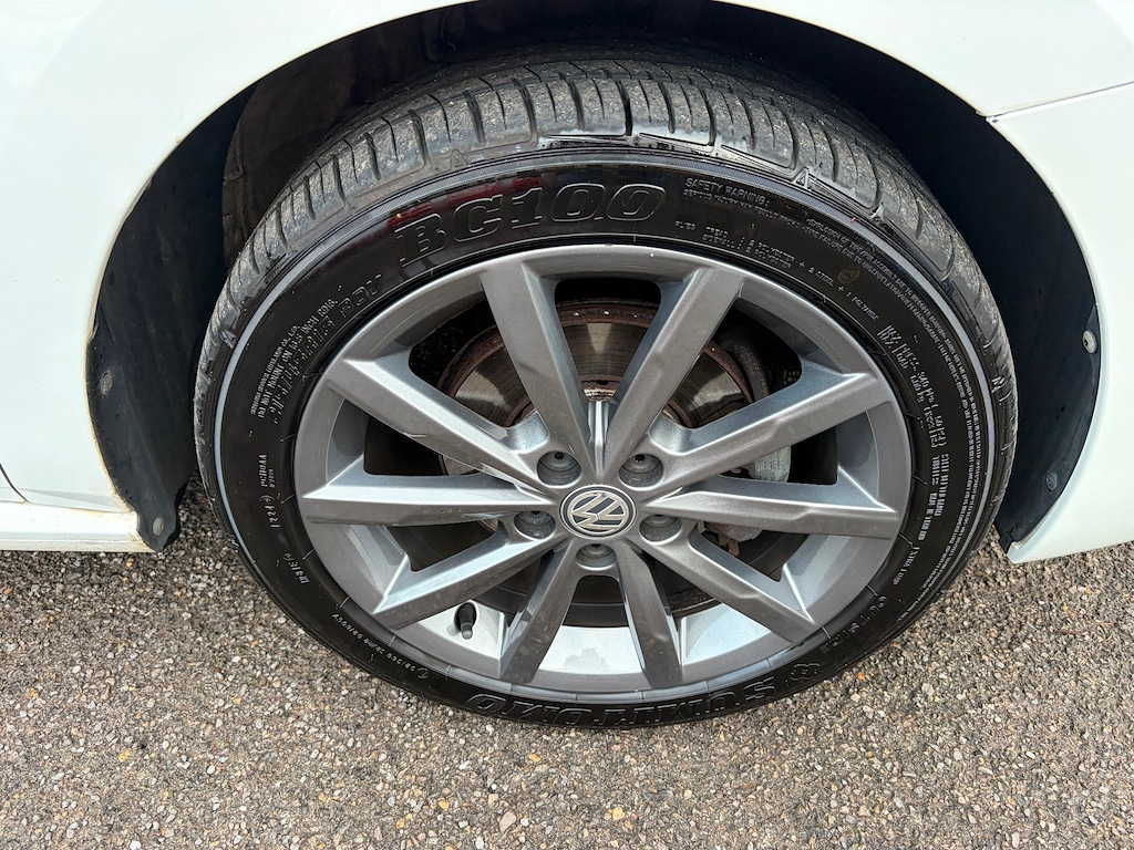 Used Volkswagen Polo 2015 for sale - 76609776: Photo 10