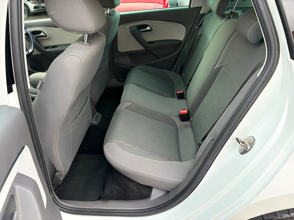 Used Volkswagen Polo 2015 for sale - 76609776: Photo 13