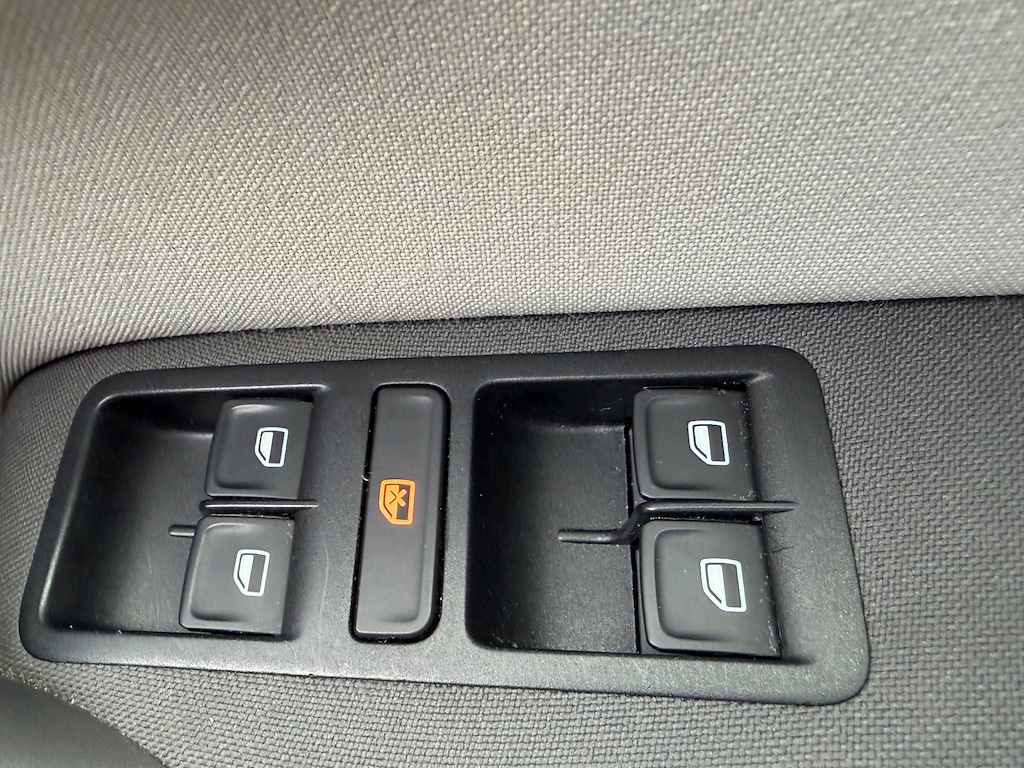 Used Volkswagen Polo 2015 for sale - 76609776: Photo 17