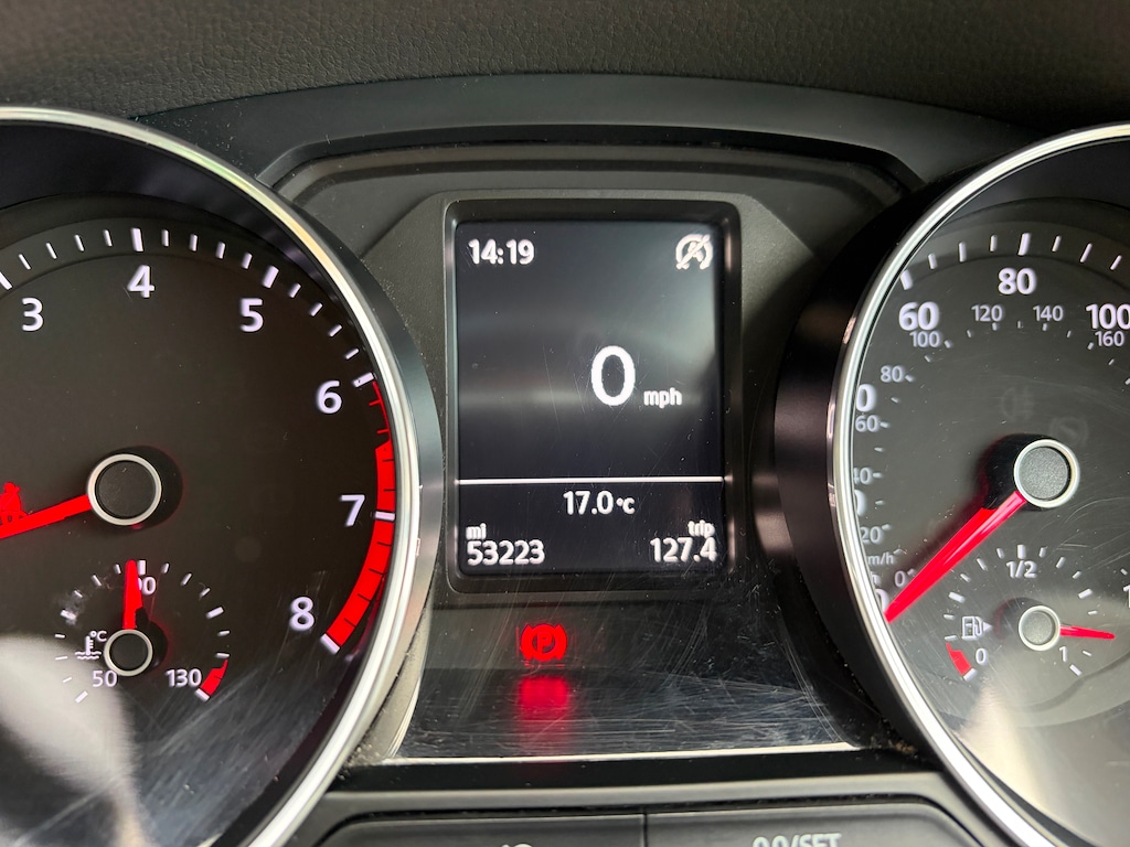 Used Volkswagen Polo 2015 for sale - 76609776: Photo 21