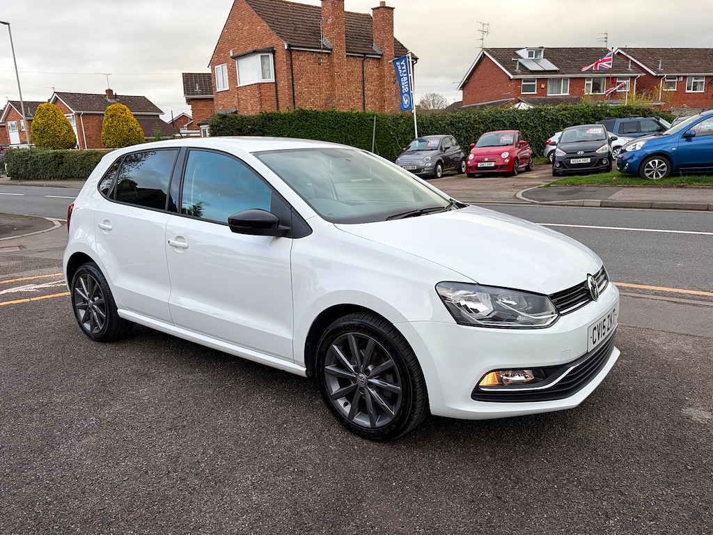 Used Volkswagen Polo 2015 for sale - 76609776: Photo 5