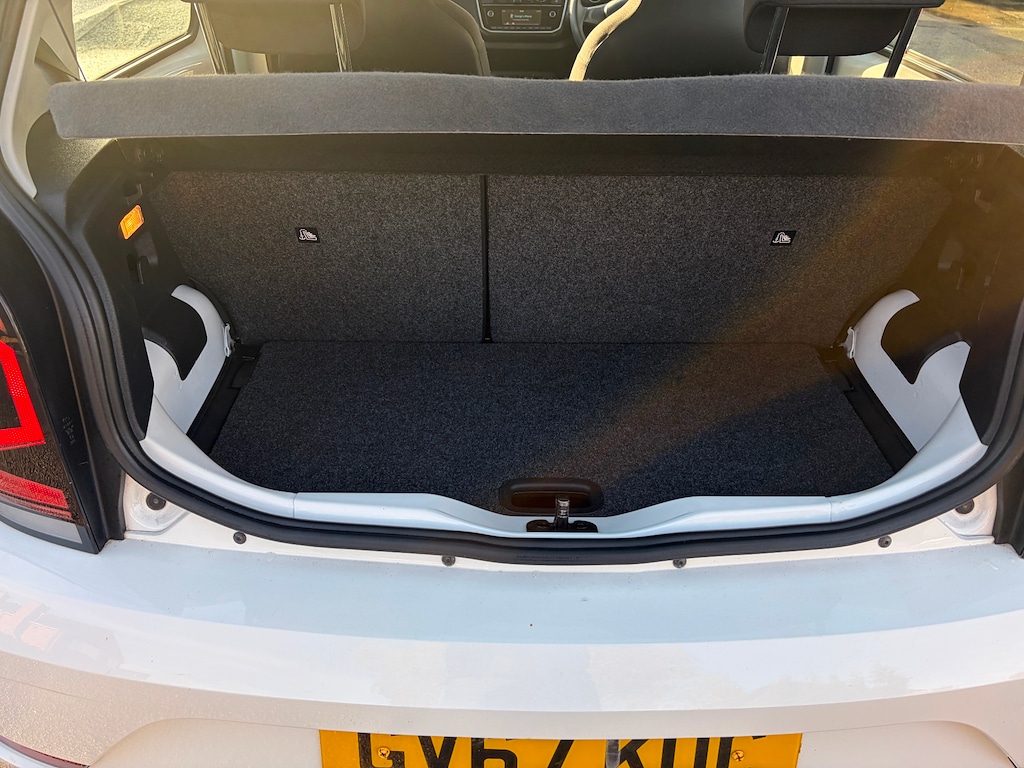 Used Volkswagen up! 2018 for sale - 76609779: Photo 17