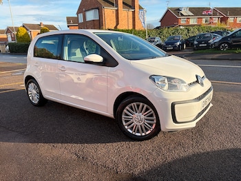Used Volkswagen up! 2018 for sale - 76609779: Photo