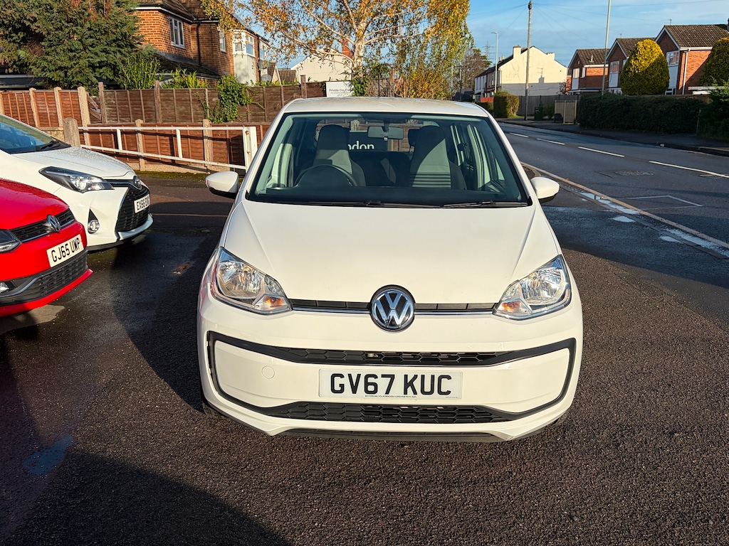 Used Volkswagen up! 2018 for sale - 76609779: Photo 2