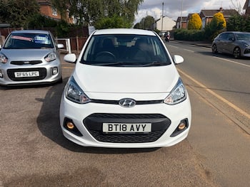 Used Hyundai i10 2018 for sale - 79504640: Photo