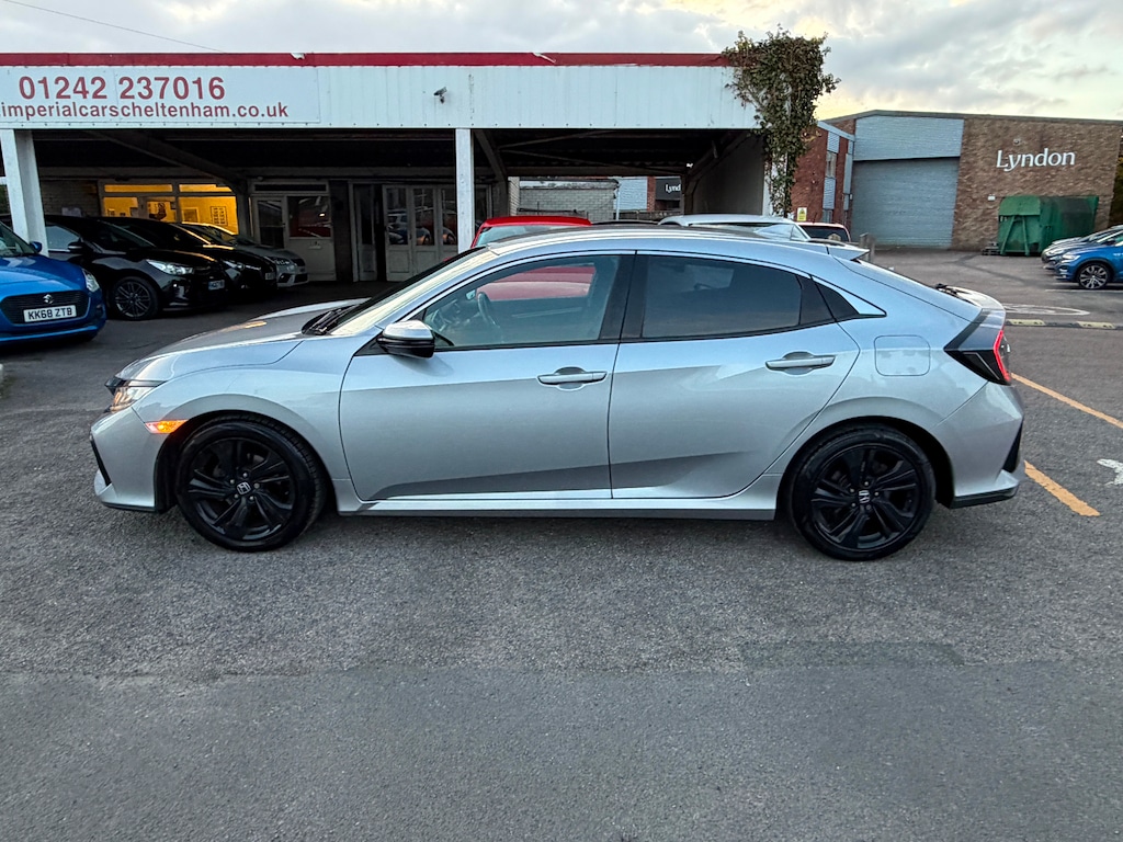 Used Honda Civic 2019 for sale - 76609800: Photo 4
