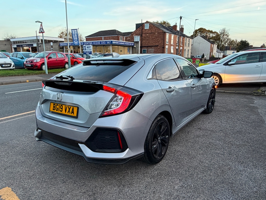 Used Honda Civic 2019 for sale - 76609800: Photo 7