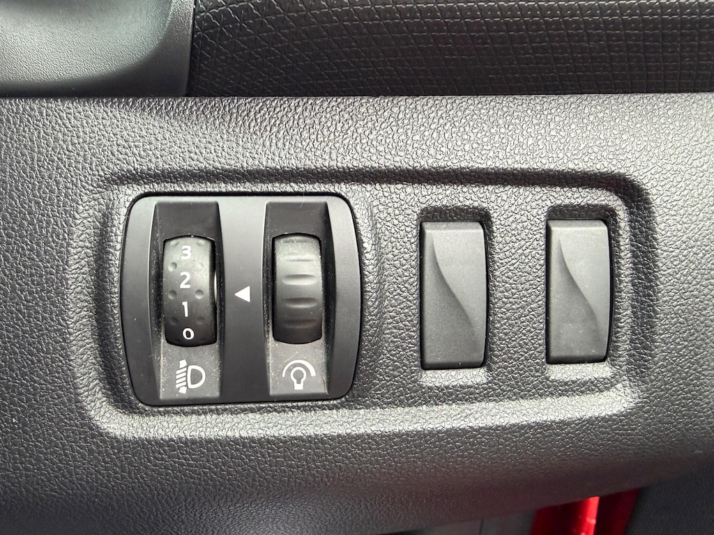 Used Renault Clio 2017 for sale - 77570336: Photo 13