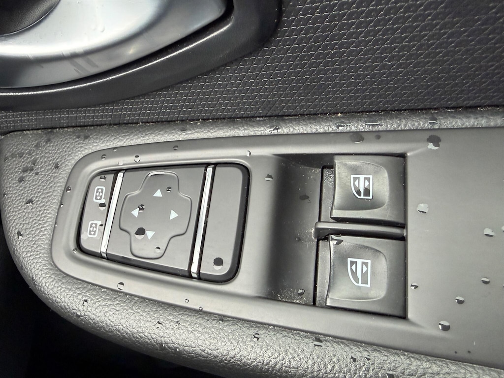 Used Renault Clio 2017 for sale - 77570336: Photo 14