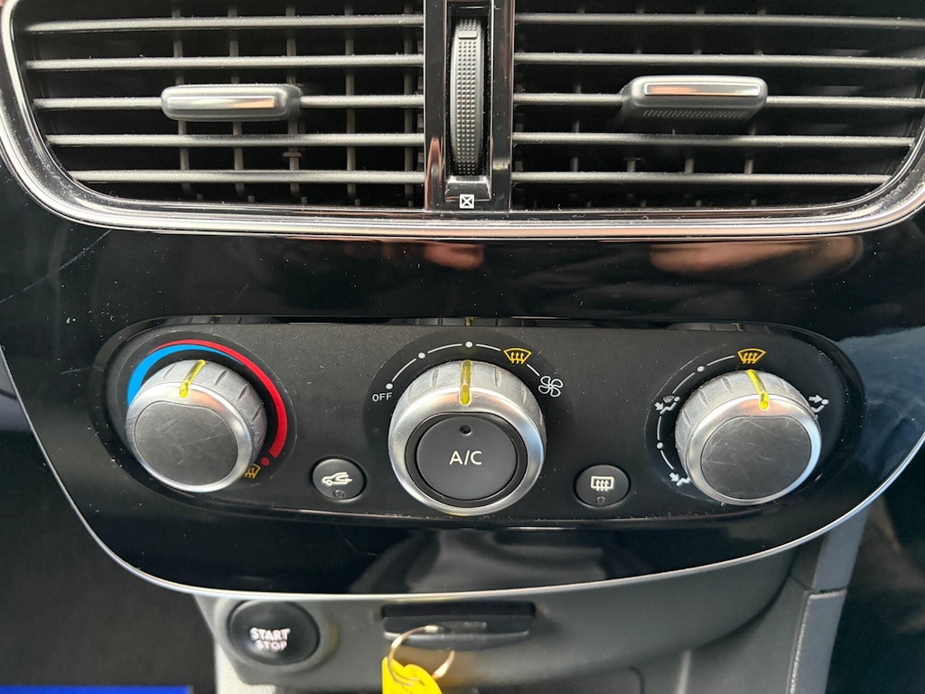 Used Renault Clio 2017 for sale - 77570336: Photo 18