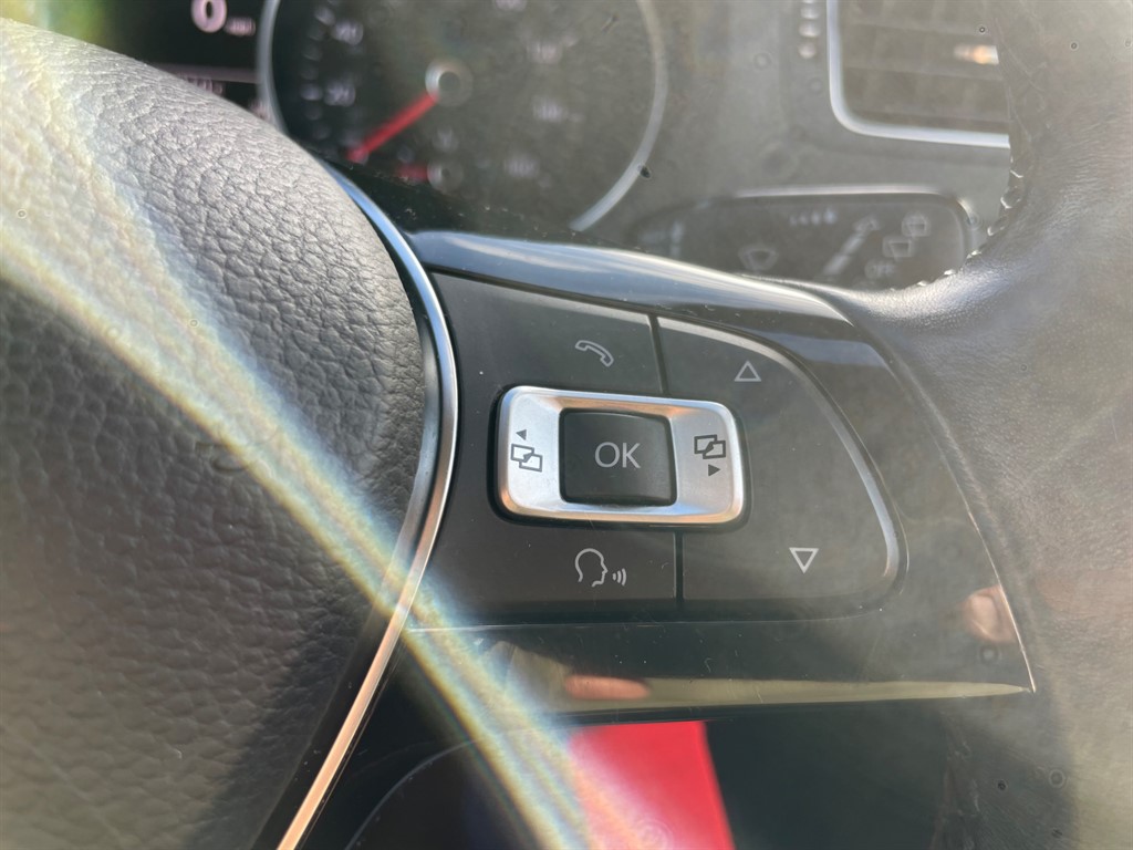 Used Volkswagen Polo 2015 for sale - 76609784: Photo 17