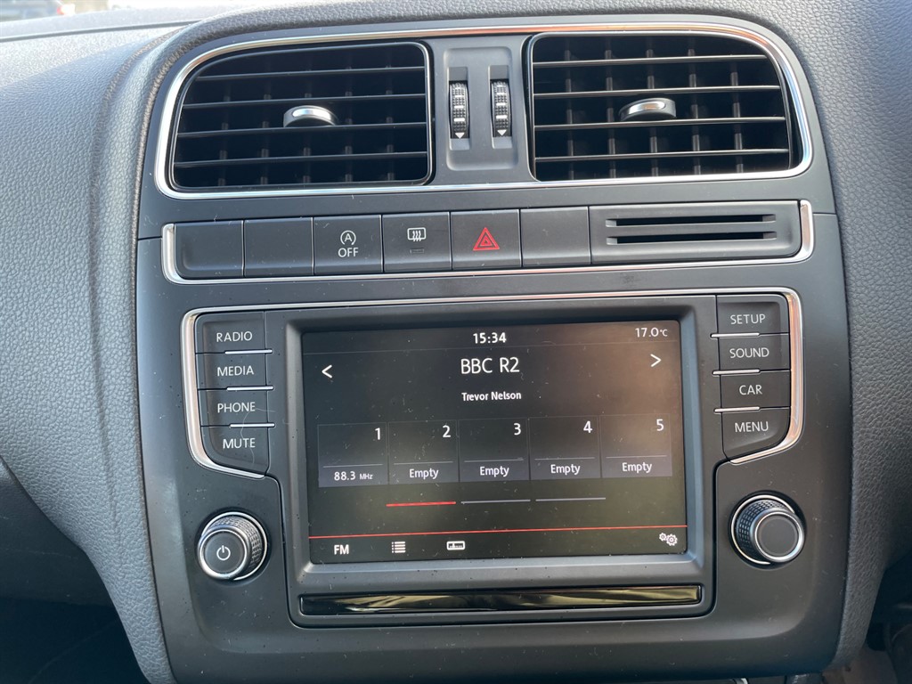 Used Volkswagen Polo 2015 for sale - 76609784: Photo 23