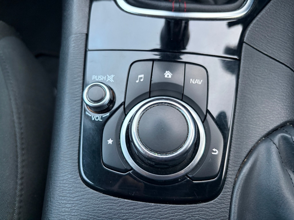 Used Mazda Mazda3 2015 for sale - 76609792: Photo 10