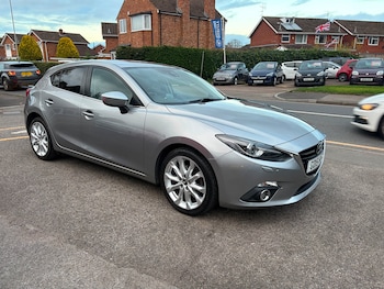Used Mazda Mazda3 2015 for sale - 76609792: Photo