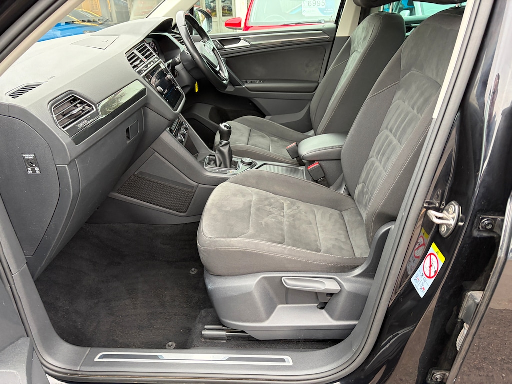 Used Volkswagen Tiguan 2017 for sale - 77071233: Photo 28