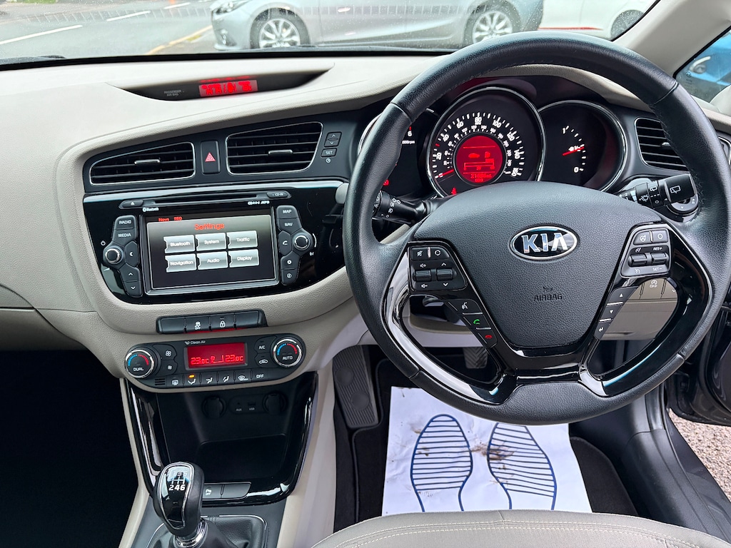 Used Kia Ceed 2012 for sale - 76861996: Photo 9