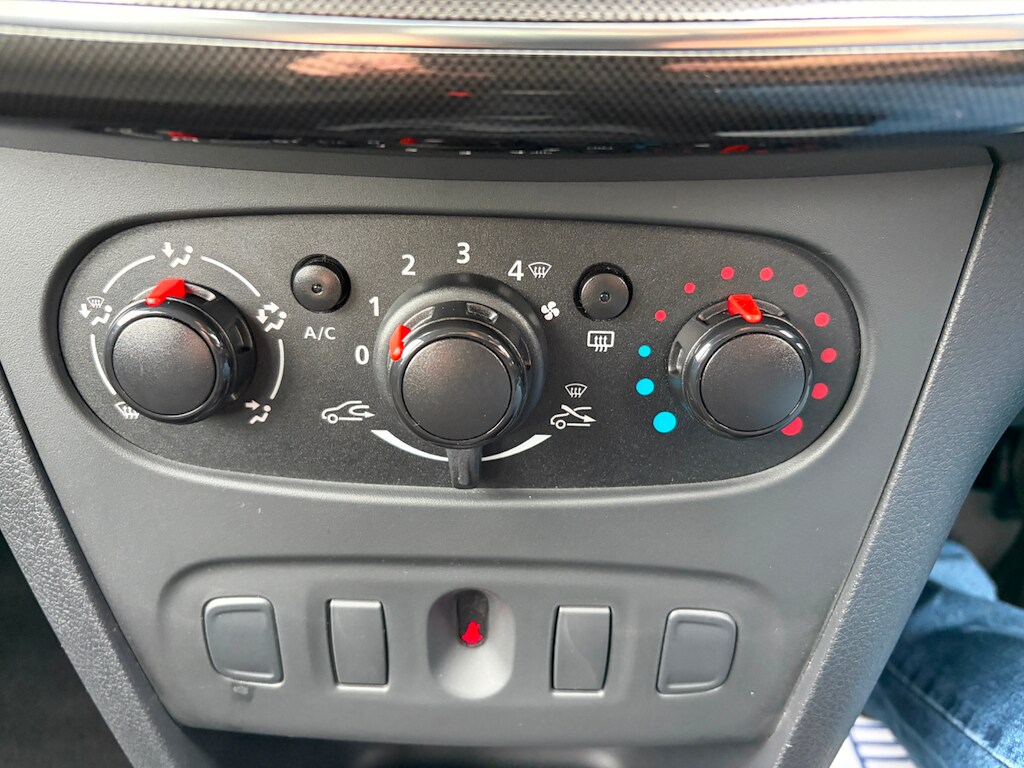 Used Dacia Sandero 2017 for sale - 77918255: Photo 16