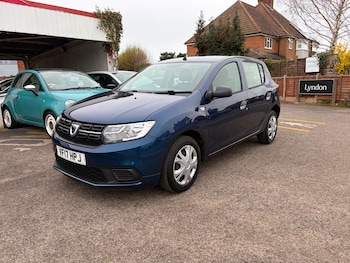 Used Dacia Sandero 2017 for sale - 77918255: Photo