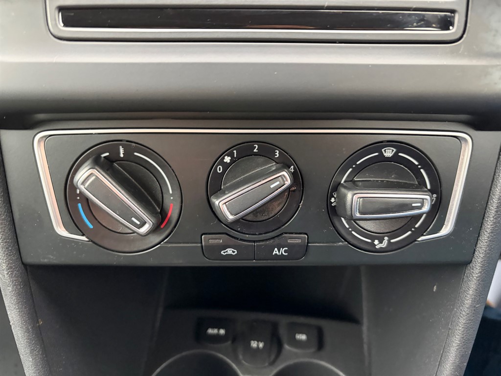 Used Volkswagen Polo 2016 for sale - 76609778: Photo 17