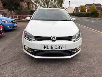 Used Volkswagen Polo 2016 for sale - 76609778: Photo