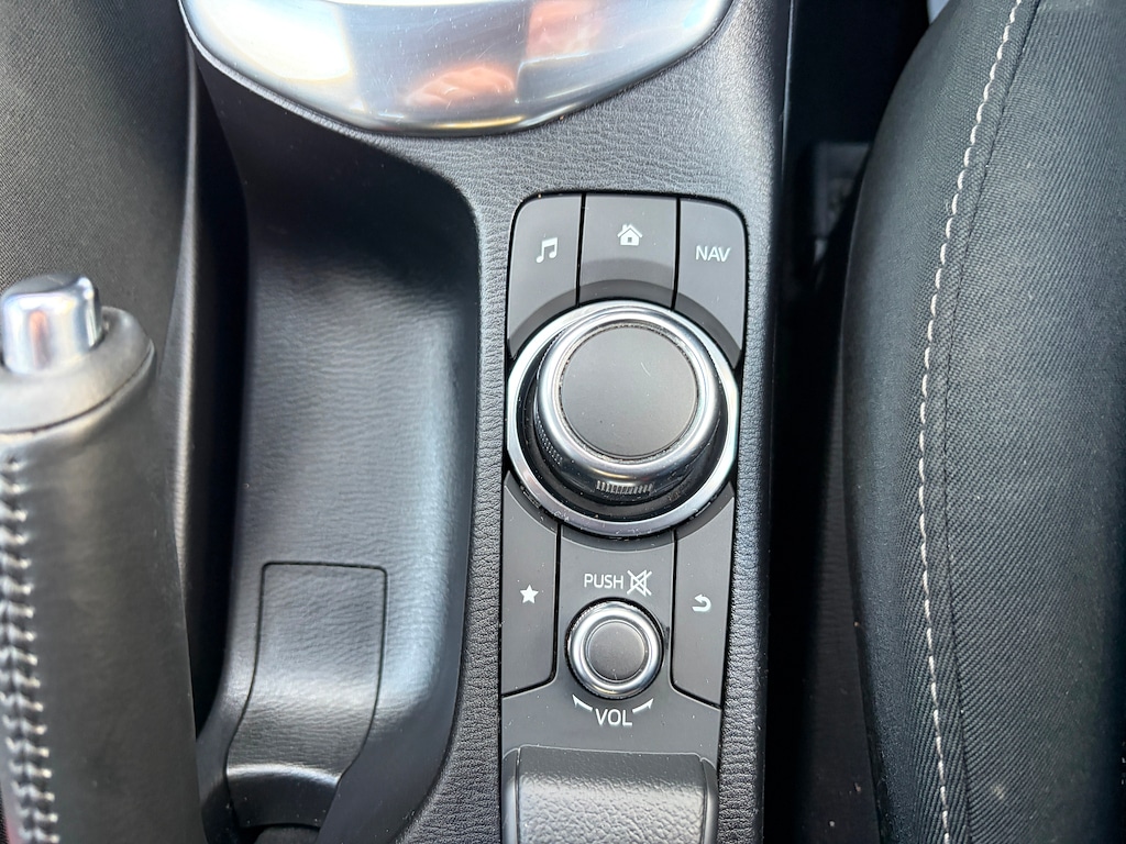 Used Mazda Mazda2 2018 for sale - 76609787: Photo 16