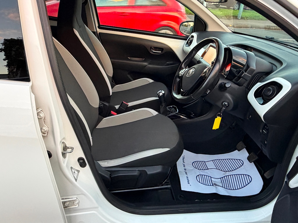 Used Toyota AYGO 2017 for sale - 76628539: Photo 10