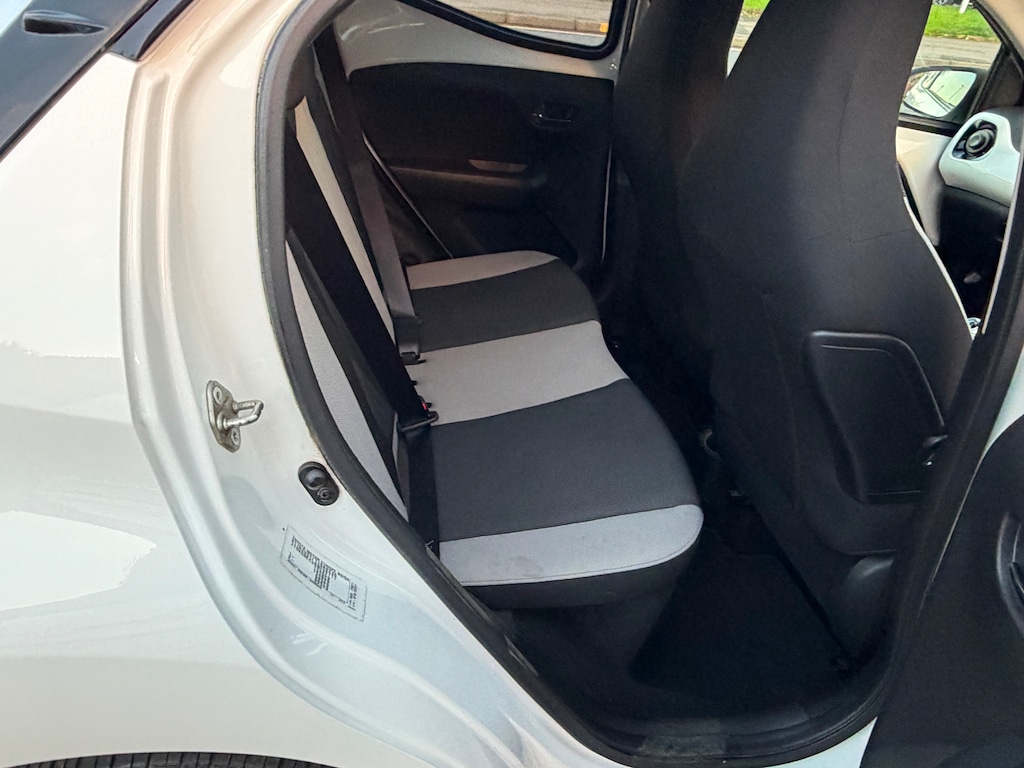 Used Toyota AYGO 2017 for sale - 76628539: Photo 12