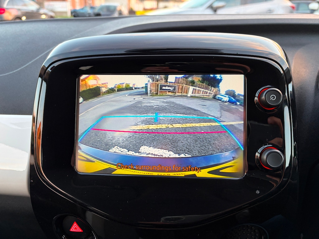 Used Toyota AYGO 2017 for sale - 76628539: Photo 21