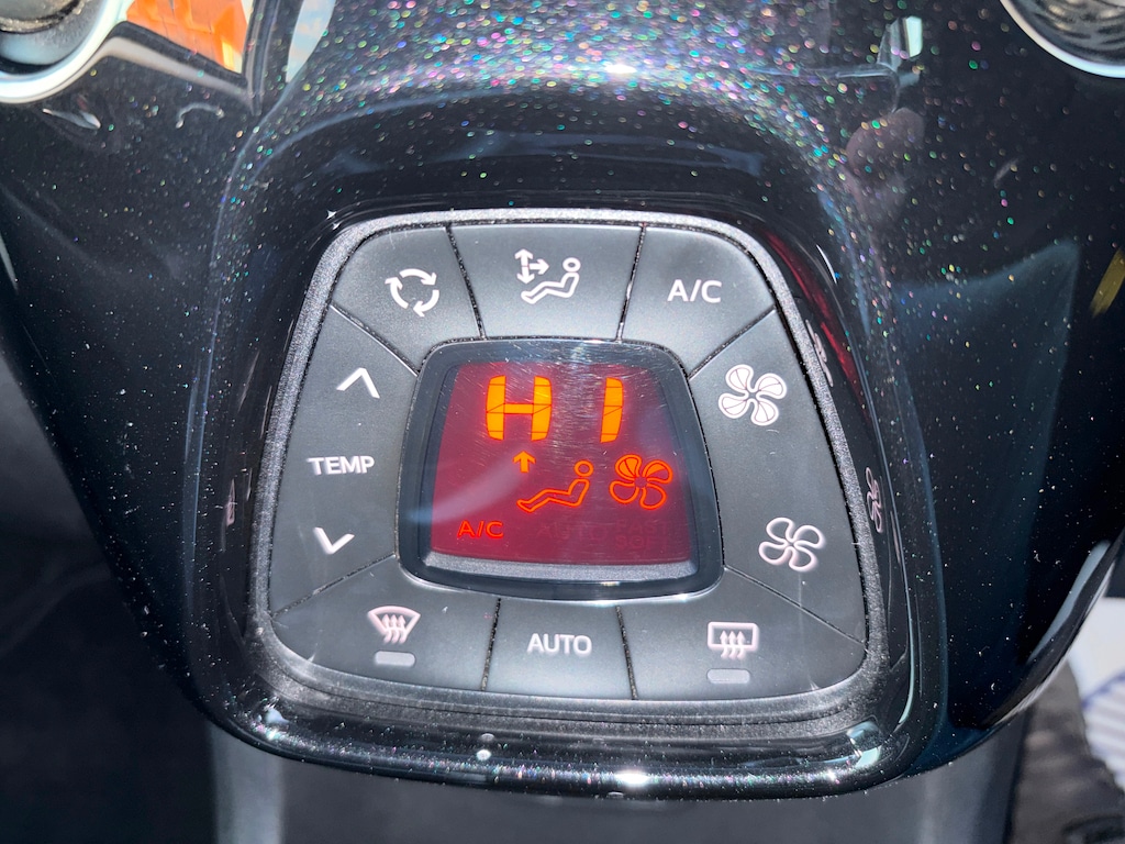 Used Toyota AYGO 2017 for sale - 76628539: Photo 23