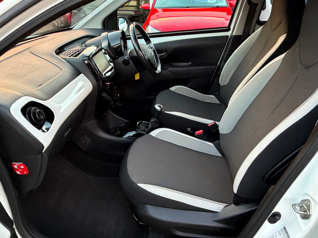 Used Toyota AYGO 2017 for sale - 76628539: Photo 25