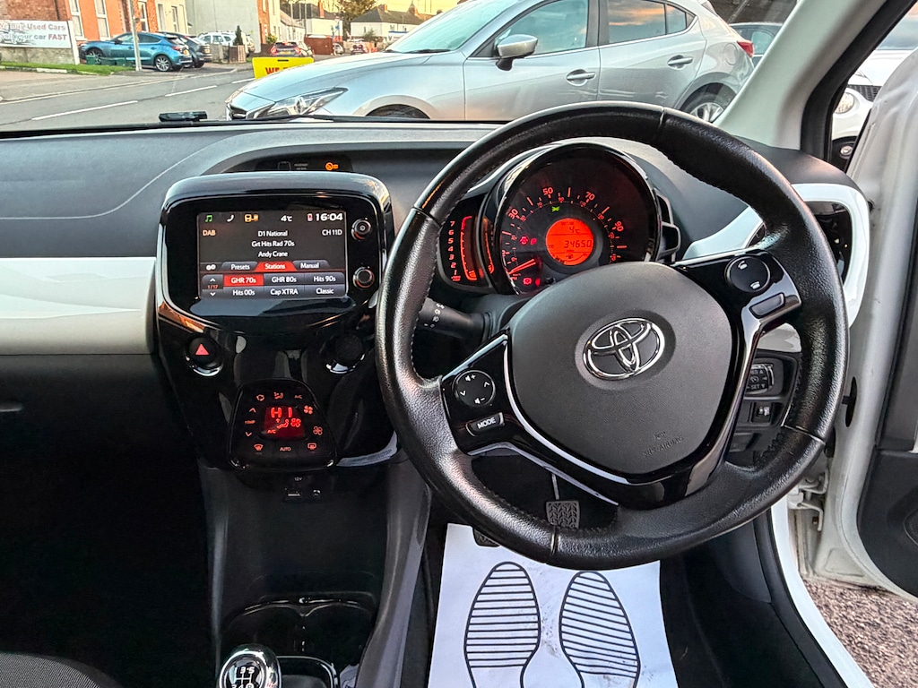 Used Toyota AYGO 2017 for sale - 76628539: Photo 9