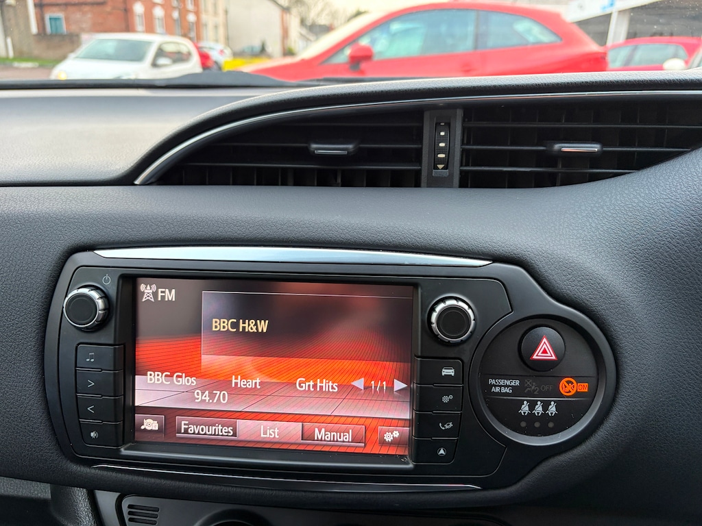 Used Toyota Yaris 2016 for sale - 76908234: Photo 22