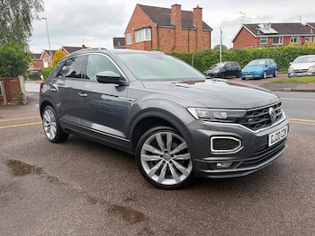 Used Volkswagen T-Roc 2020 for sale - 78913002: Photo